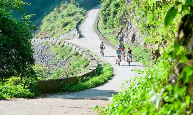 Làng chài Việt Hải