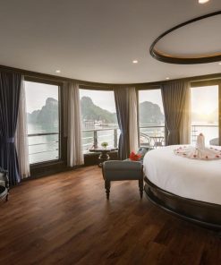 Honey moon suite doris cruise