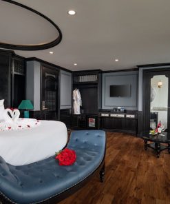 Honey moon suite doris cruise