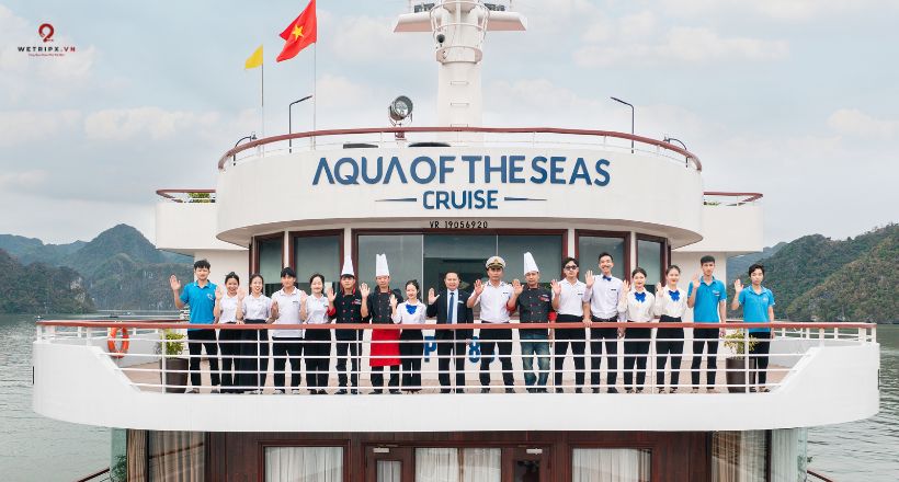 Aqua of the Seas Cruise, Du thuyền 5 sao vịnh Hạ Long