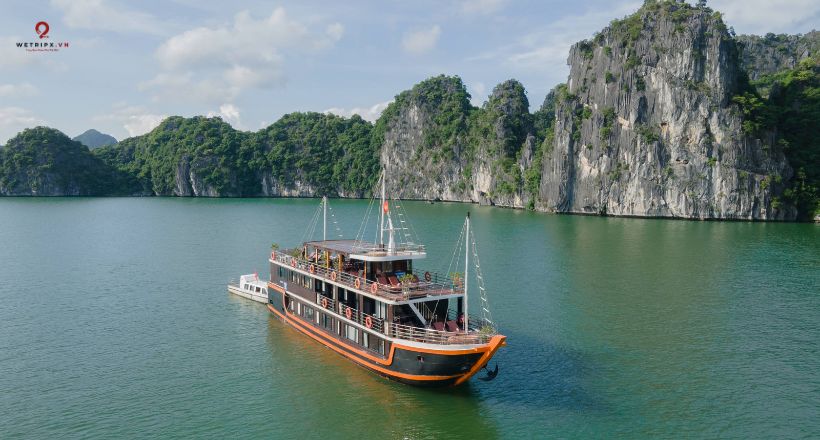 Daiichi Boutique Cruise, Du thuyền ngủ đêm vịnh Lan Hạ