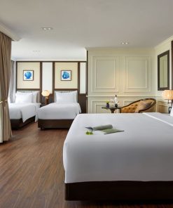 sky_family_suite_capella_cruise